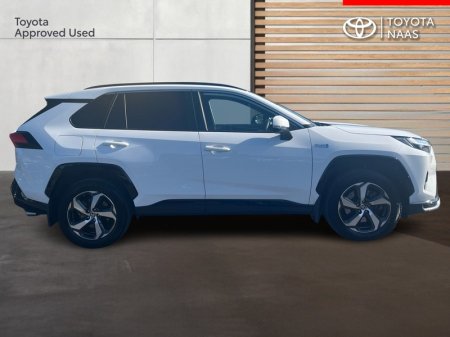 2025 Toyota RAV4 - photo 3
