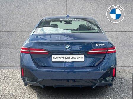 2024 BMW 5-Series - photo 13