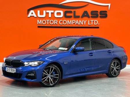 2022 BMW 3-Series - photo 8