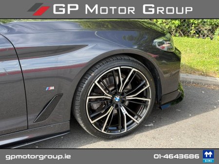 2021 BMW 5-Series - photo 15
