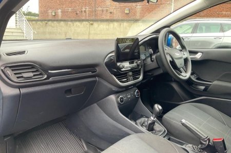 2020 Ford Fiesta - photo 18