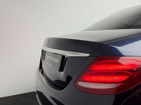 2019 Mercedes-Benz E-Class - photo 13