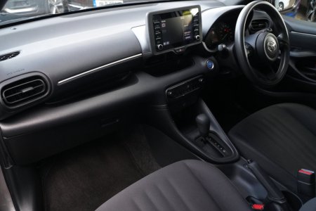 2021 Toyota Yaris - photo 20