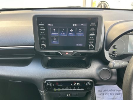 2021 Toyota Yaris - photo 12