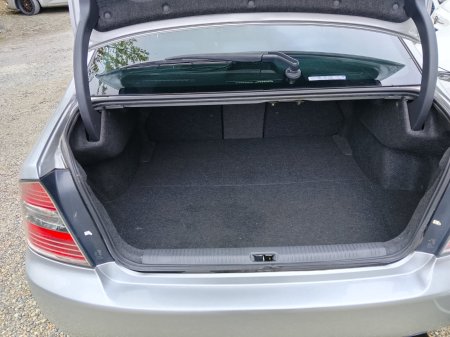 2004 Subaru Legacy - photo 13