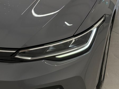 2025 Volkswagen Golf - photo 15