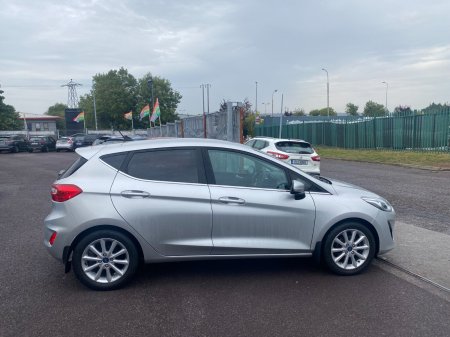 2020 Ford Fiesta - photo 3