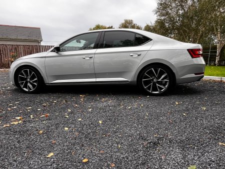2019 Skoda Superb - photo 9