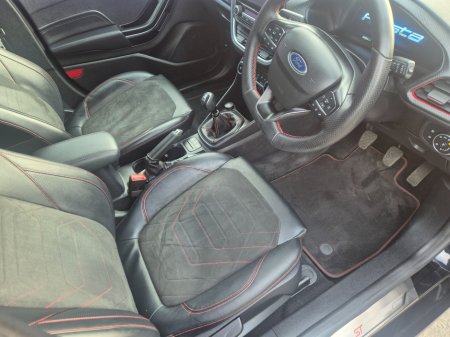 2023 Ford Fiesta - photo 12