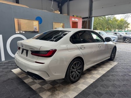 2022 BMW 3-Series - photo 3