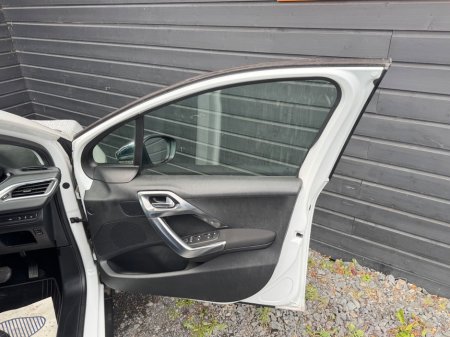 2015 Peugeot 2008 - photo 16