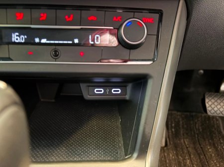 2021 Volkswagen Polo - photo 25