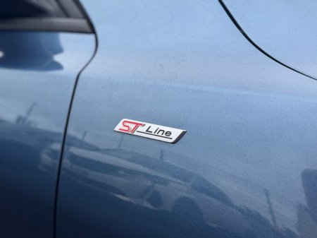 2020 Ford Focus - photo 7