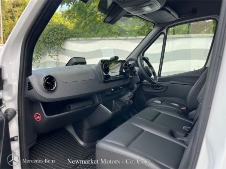 2027 Mercedes-Benz Sprinter - photo 22