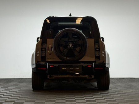 2025 Land Rover Defender - photo 6