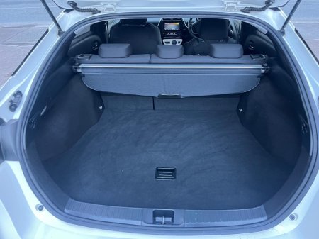 2017 Toyota Prius - photo 8