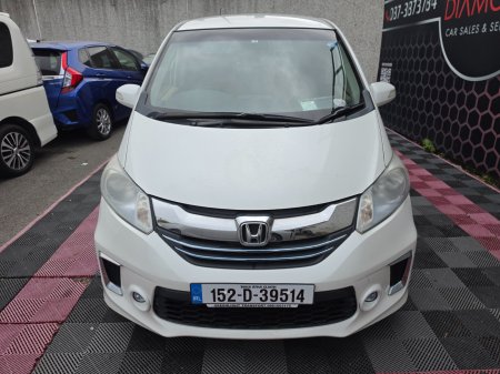 2015 Honda Freed - photo 4