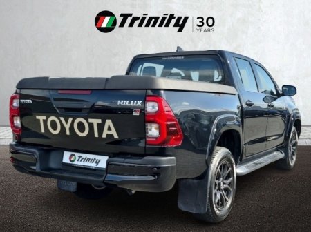 2023 Toyota Hilux - photo 3