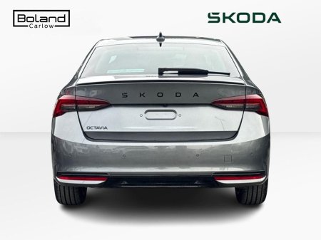 2027 Skoda Octavia - photo 12