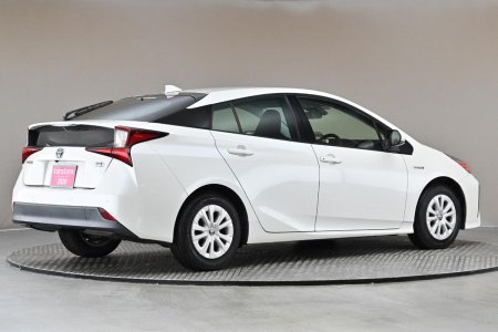 2020 Toyota Prius - photo 10