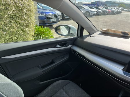 2020 Volkswagen Golf - photo 15