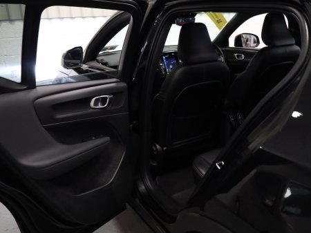 2020 Volvo XC40 - photo 32