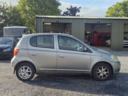 2005 Toyota Yaris - photo 8