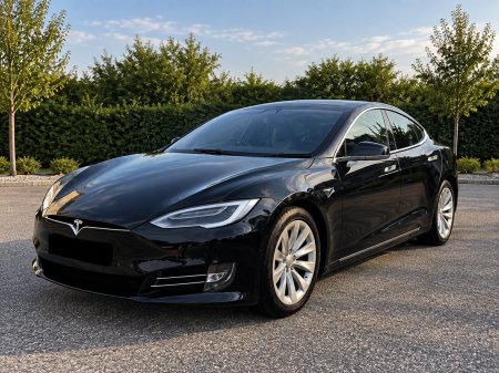 2018 Tesla Model S - photo 3