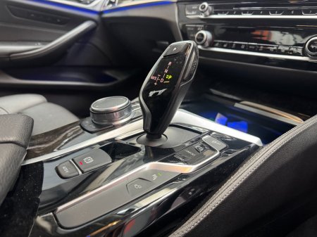 2017 BMW 5-Series - photo 11