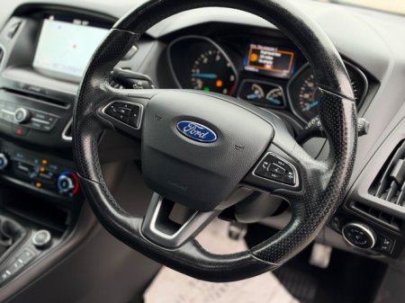 2017 Ford Focus - photo 9