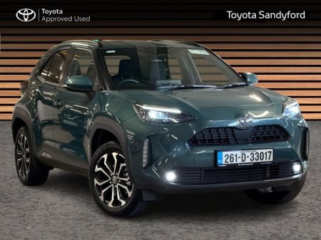 2026 Toyota Yaris Cross LUNA SPORT // REAR CAMERA // SMART ENTRY/SMART START // APPLE CARPLAY/ANDROID AUTO // FULL WARRANTY