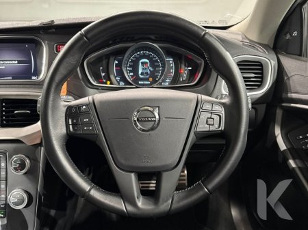 2019 Volvo V40 - photo 19