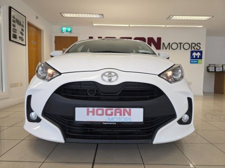 2023 Toyota Yaris - photo 2