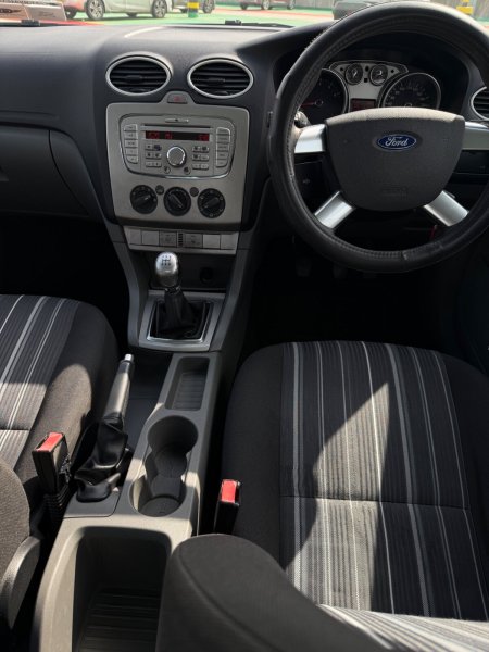 2009 Ford Focus - photo 10