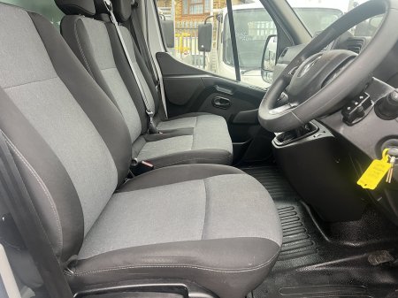 2025 Renault Master - photo 10
