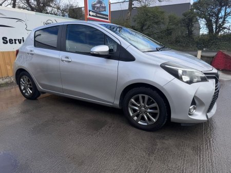 2016 Toyota Yaris - photo 3