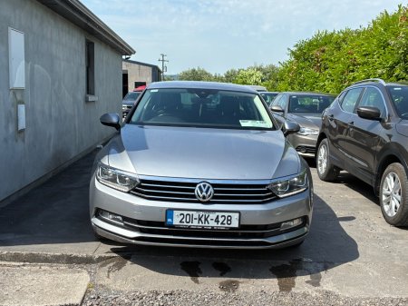 2020 Volkswagen Passat - photo 2