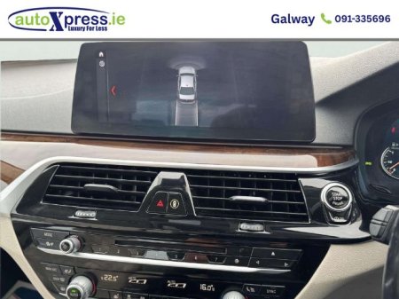 2017 BMW 5-Series - photo 24
