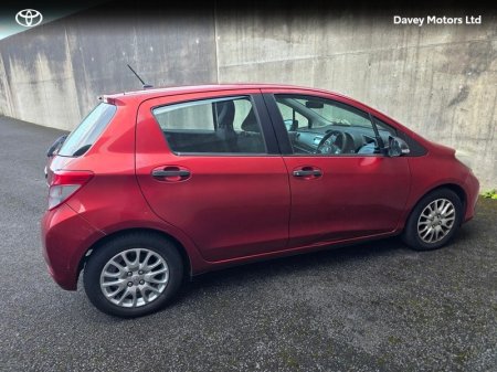 2013 Toyota Yaris - photo 3