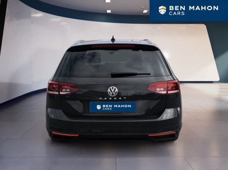 2020 Volkswagen Passat - photo 4