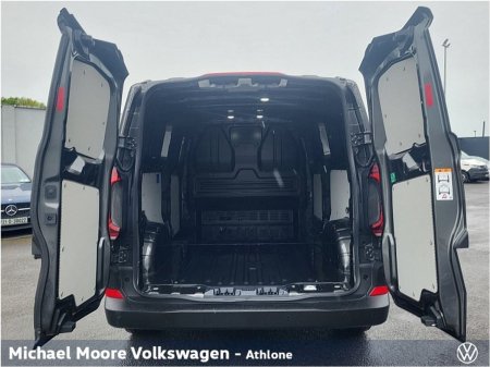 2027 Volkswagen Transporter - photo 9