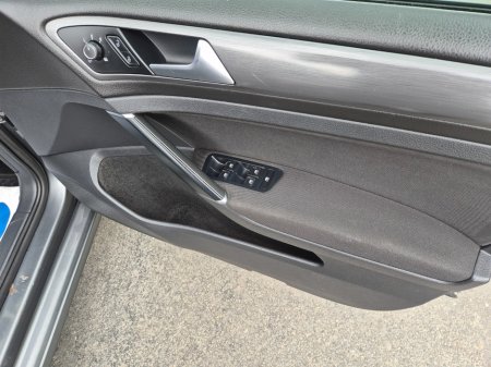 2020 Volkswagen Golf - photo 13