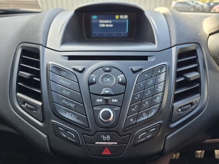 2017 Ford Fiesta - photo 15