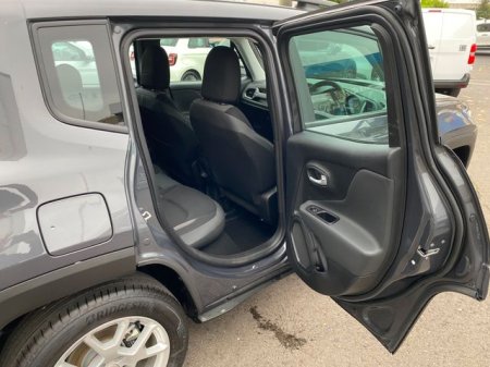 2024 Jeep Renegade - photo 11