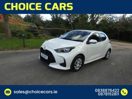 2021 Toyota Yaris - photo 2