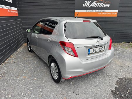 2013 Toyota Yaris - photo 6