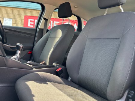 2015 Ford Focus - photo 10