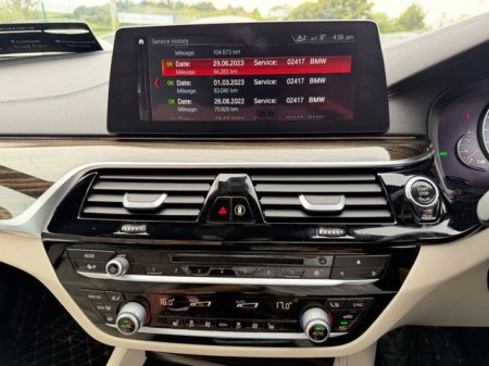 2018 BMW 5-Series - photo 11