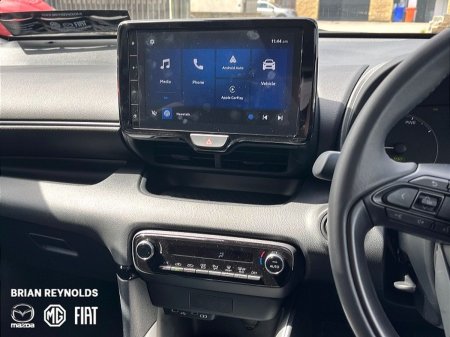 2026 Mazda Mazda2 - photo 18