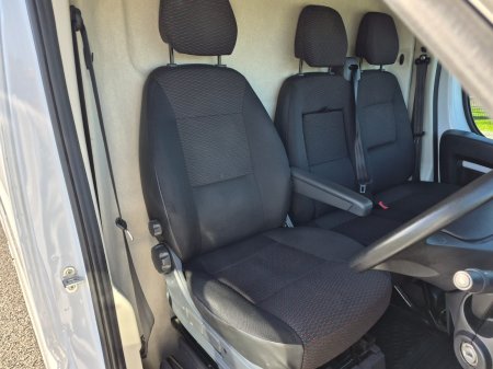 2022 Citroen Relay - photo 17